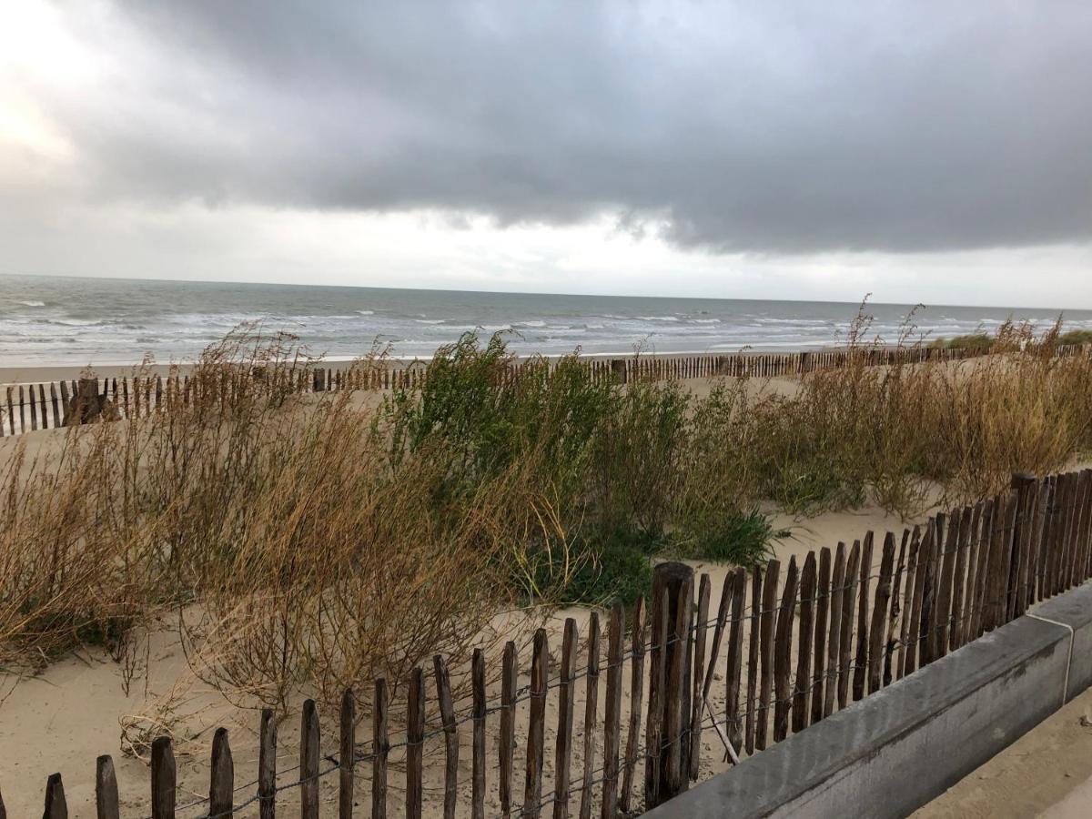 Appartement Sur La Plage De Malo Les Bains Vue Mer Dunkirk Bagian luar foto