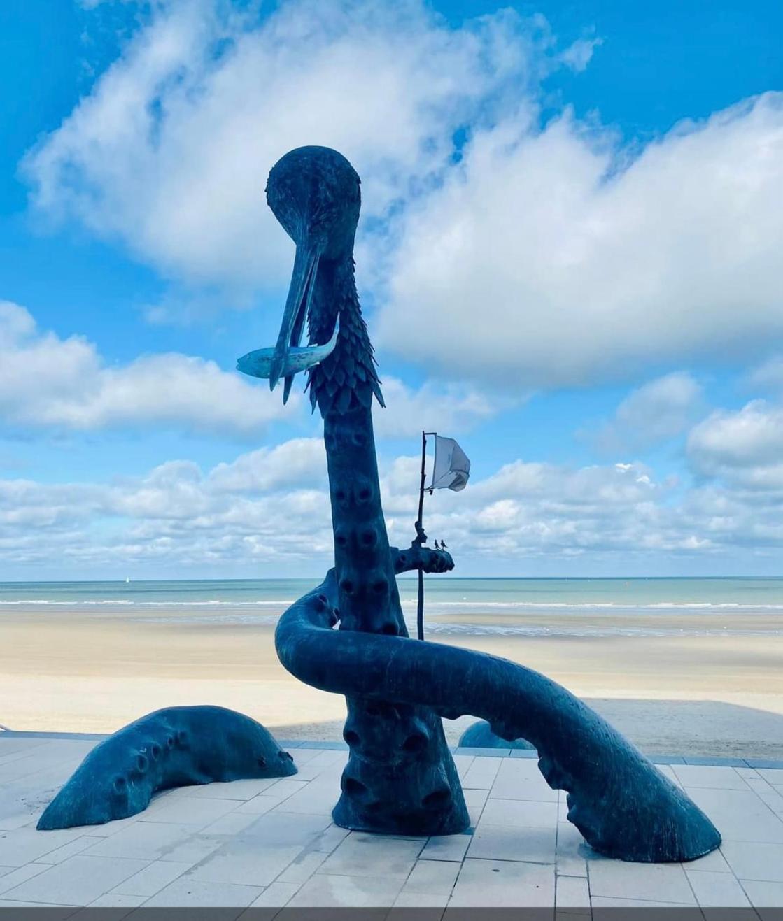 Appartement Sur La Plage De Malo Les Bains Vue Mer Dunkirk Bagian luar foto
