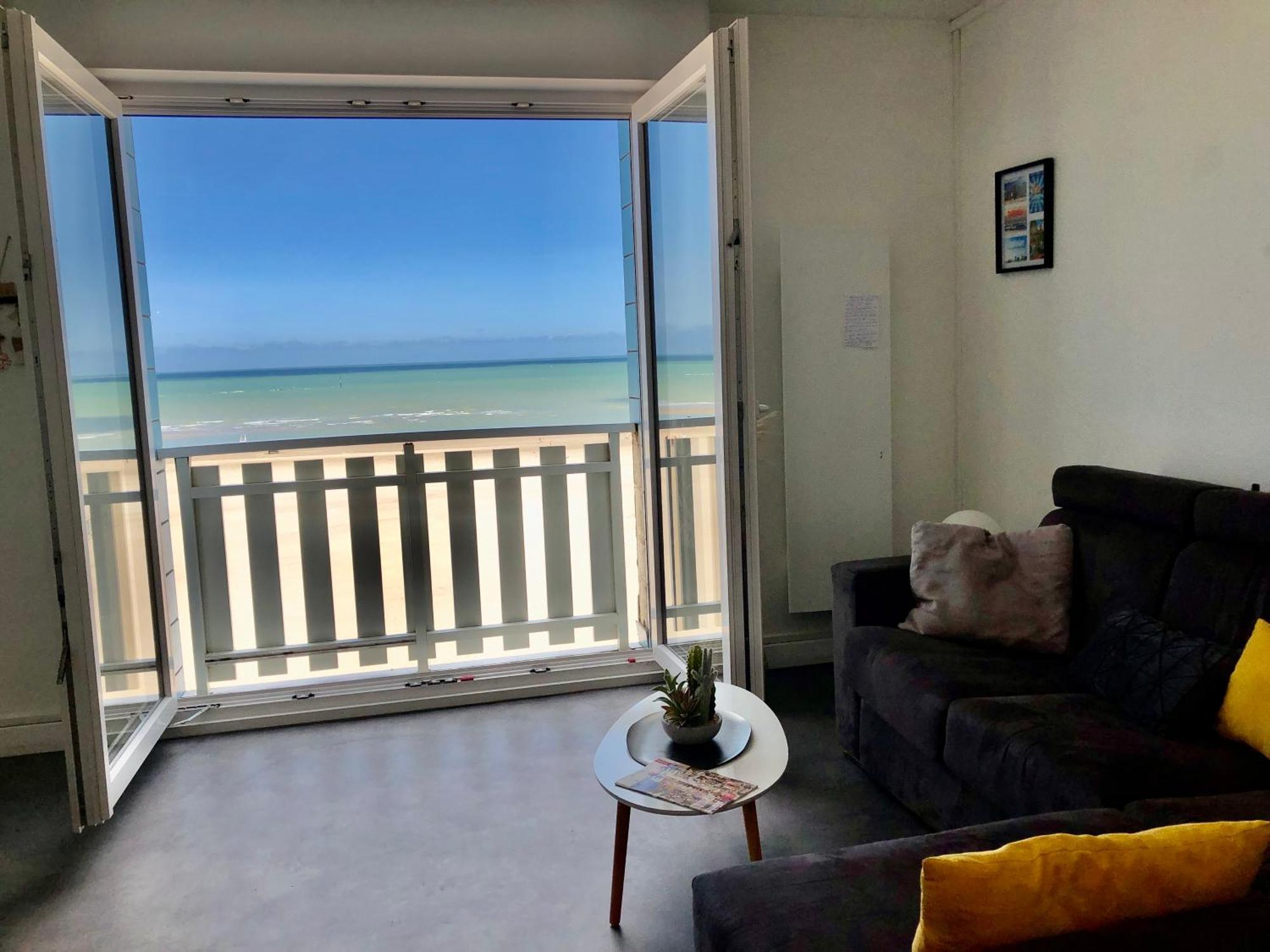 Appartement Sur La Plage De Malo Les Bains Vue Mer Dunkirk Bagian luar foto